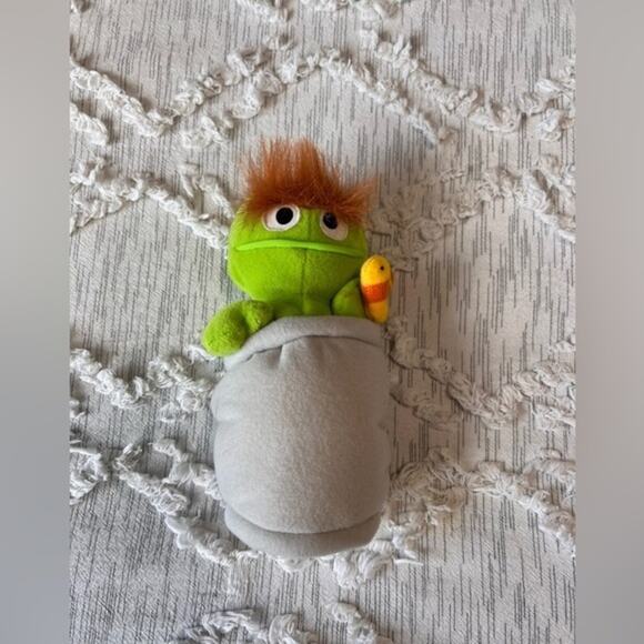 Vintage 1997 Sesame Street Beans Oscar the‎ Grouch Plush - Picture 2 of 4